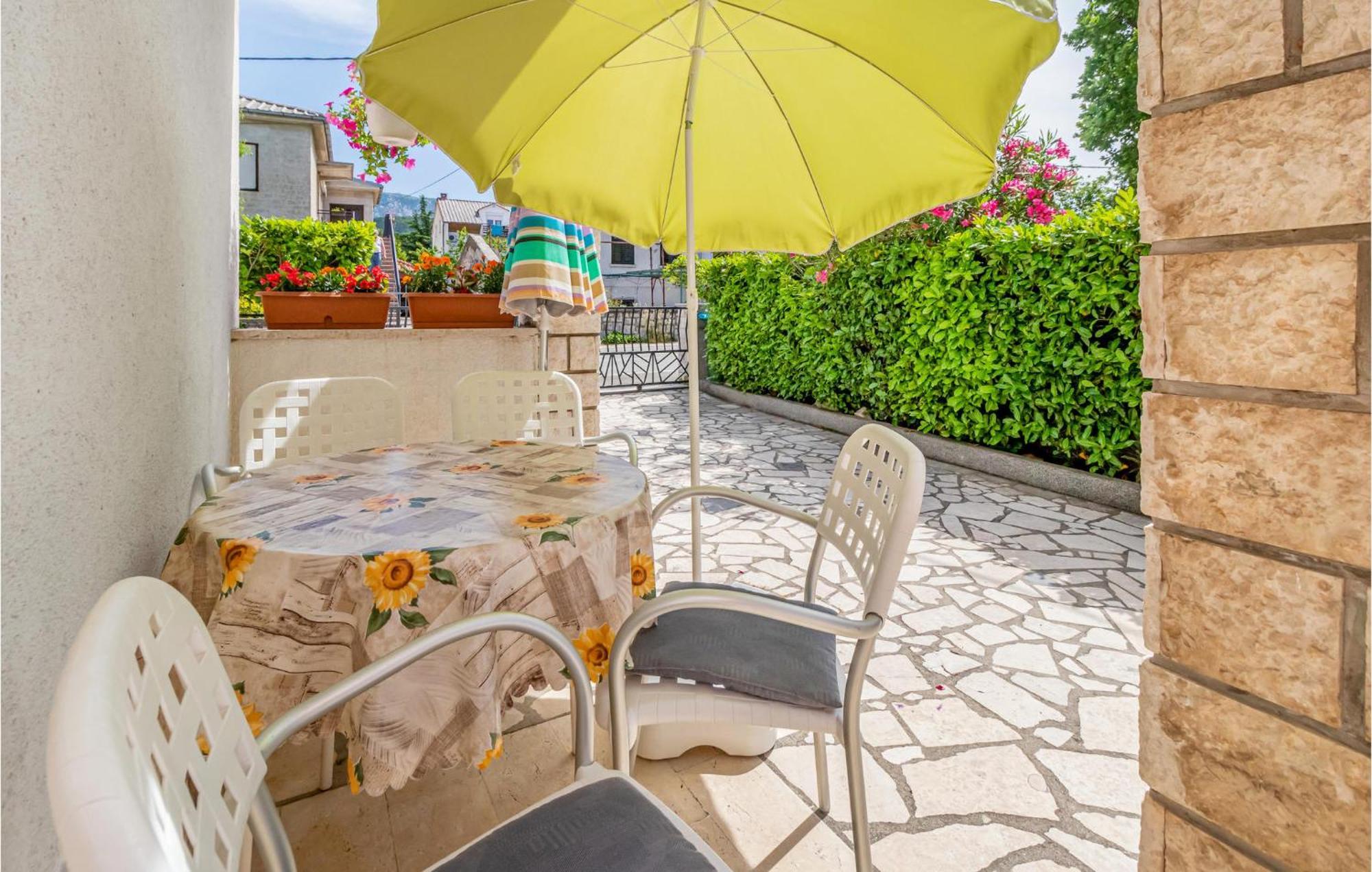 Nice Apartment In Jadranovo With Wifi Экстерьер фото